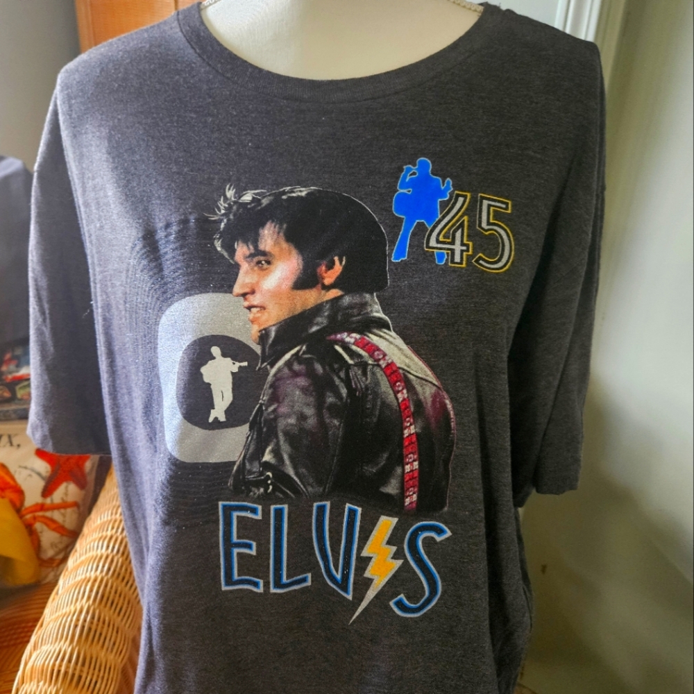 Elvis t shirt